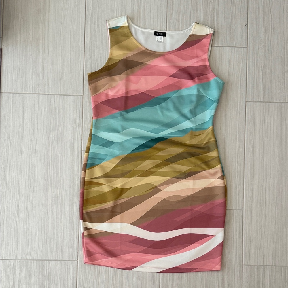 VENUS Colorful Wave Mini Dress